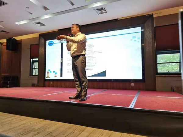 嘉尊木門|2021年全國(guó)巡回贏銷峰會(huì)（南陽(yáng)站）圓滿成功！