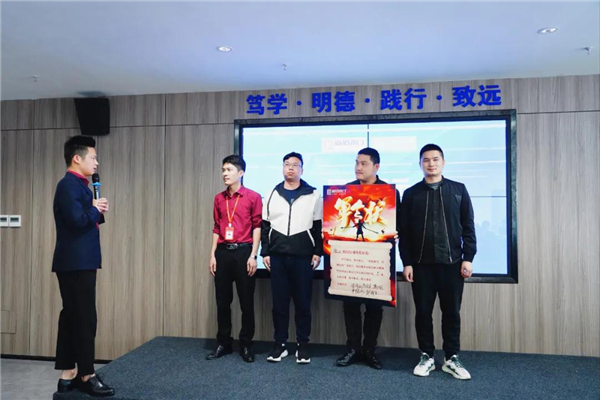 尚佰木門&紅星美凱龍全國(guó)聯(lián)合招商推介啟動(dòng)會(huì)圓滿落幕