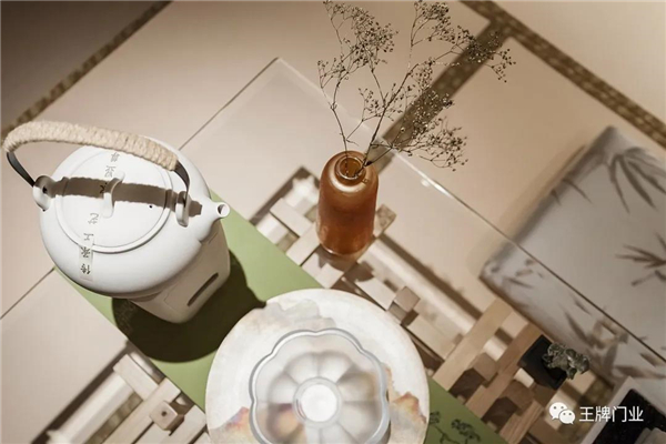 世紀(jì)王牌全屋定制：茶色悠然，新派雅趣！