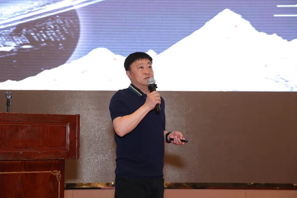 2021年華鶴木門(mén)全國(guó)經(jīng)銷(xiāo)商培訓(xùn)大會(huì)隆重召開(kāi)