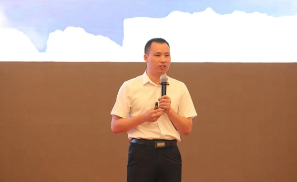 2021年華鶴木門(mén)全國(guó)經(jīng)銷(xiāo)商培訓(xùn)大會(huì)隆重召開(kāi)