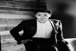 華赫隆木門品牌戰(zhàn)略新篇章：簽約著名演員黃俊鵬！