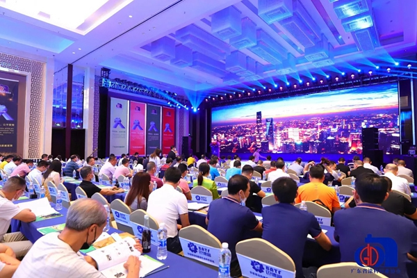 共筑精彩 | 展辰新材董事長(zhǎng)陳冰當(dāng)選廣東省涂料行業(yè)協(xié)會(huì)新一任會(huì)長(zhǎng)