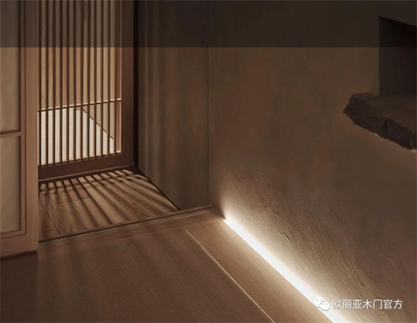歐麗亞木門丨一個(gè)人一本書 一杯茶一簾夢