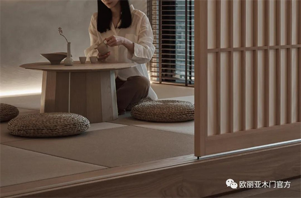 歐麗亞木門丨一個(gè)人一本書 一杯茶一簾夢