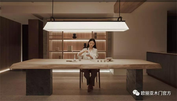 歐麗亞木門丨一個(gè)人一本書 一杯茶一簾夢