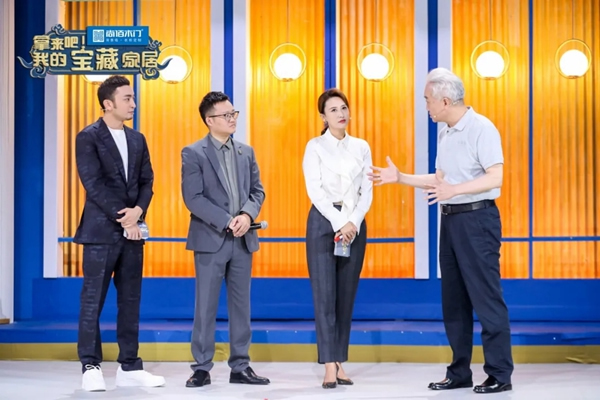 尚佰木門參加寶藏家居，攜手央視聯(lián)袂紅星