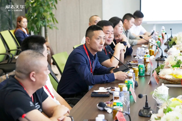 展志天華隆重召開2021秋冬季新品評審會