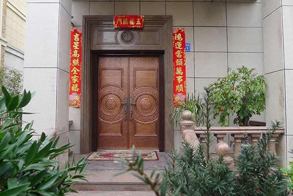 一扇好門，一個家