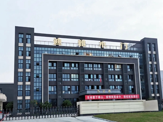 現(xiàn)在加盟迪雅木門可以嗎？迪雅木門開工大吉