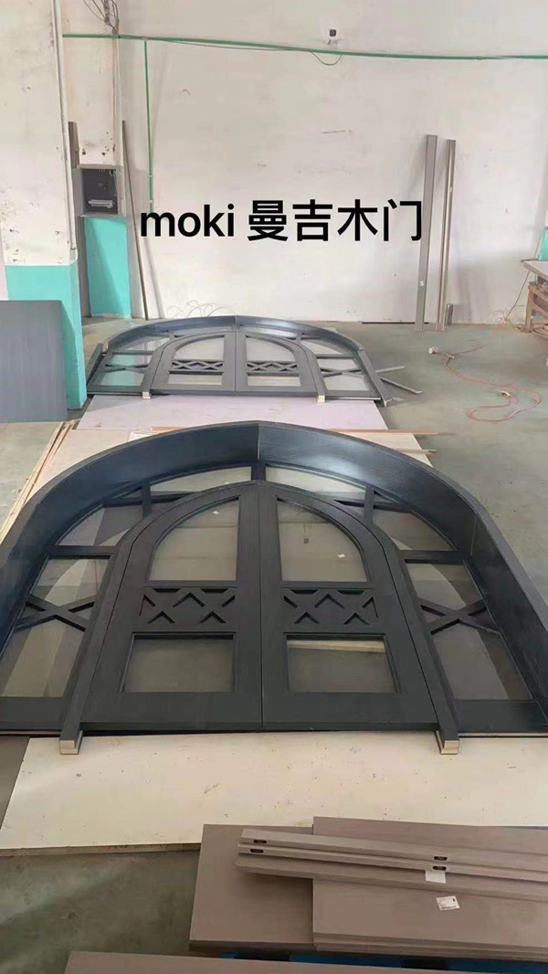 曼吉木門丨門墻柜高定行家，用品質(zhì)鑄就高定！