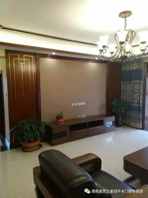 冠牛木門 | 新中式電視背景墻，古典雅致