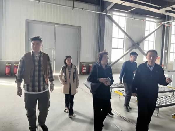 簡(jiǎn)一家居
