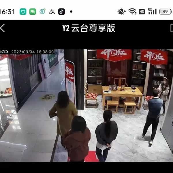 兄弟木門(mén)