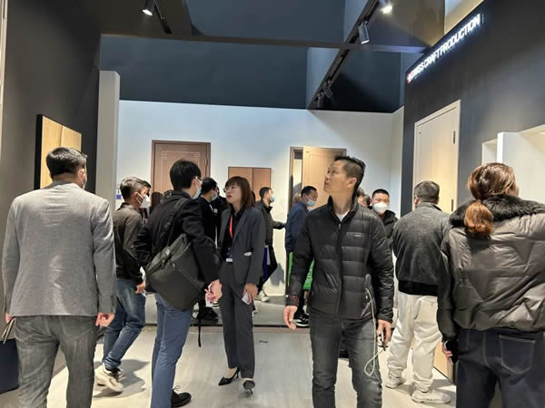 金騎士木門·鳴京 創(chuàng)見 | “騎”行在展會中，制造一場新的流行