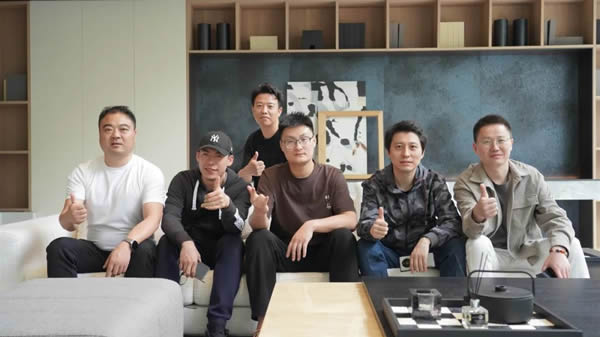 NEWS丨熱烈歡迎南京精英設(shè)計師蒞臨尚佰高定考察交流