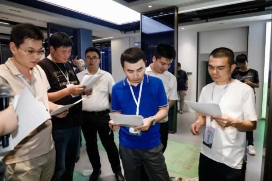 安裝師傅輕松月入3萬5？滑師傅長沙技能大賽順利舉行