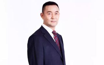 千川木門董事長(zhǎng)駱正任金榜有名2015年度四川創(chuàng)業(yè)十大非公經(jīng)濟(jì)風(fēng)云人物