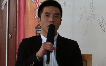 錢(qián)瓏木門(mén)：秉承同經(jīng)銷商共同發(fā)展，合作共贏的理念，服務(wù)消費(fèi)者