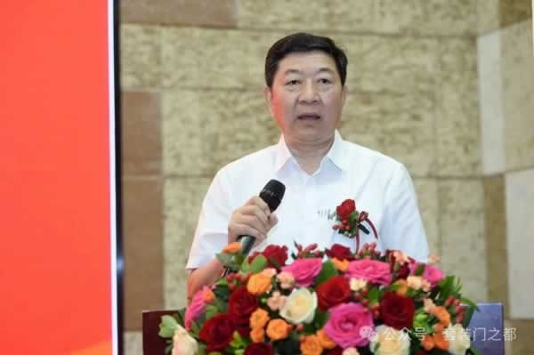 重慶市木業(yè)整裝行業(yè)協(xié)會召開五屆二次會員大會