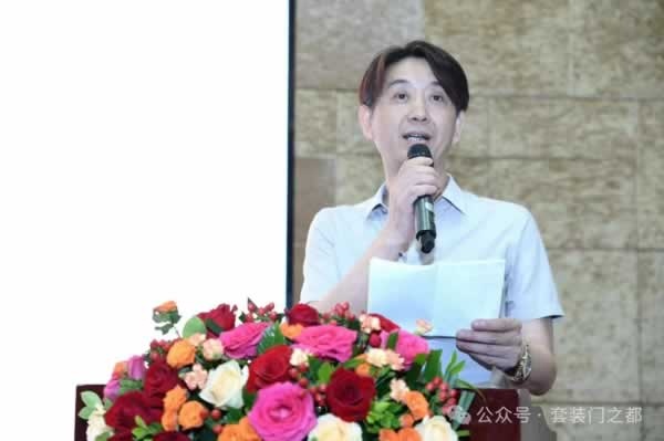 重慶市木業(yè)整裝行業(yè)協(xié)會召開五屆二次會員大會