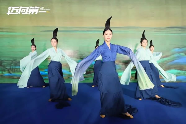 邁向第一丨2024嘉尊木門11周年品牌盛典圓滿舉行！