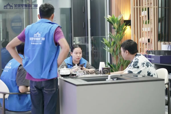 共建賦能促提升！圣堡羅2024年8月旗艦店新商培訓(xùn)會順利收官！