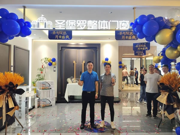 攜手經(jīng)銷商游學(xué)探店！共賀多地新店“圣”勢綻放！