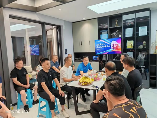 攜手經(jīng)銷商游學(xué)探店！共賀多地新店“圣”勢綻放！