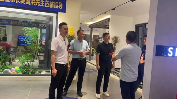 攜手經(jīng)銷商游學(xué)探店！共賀多地新店“圣”勢綻放！