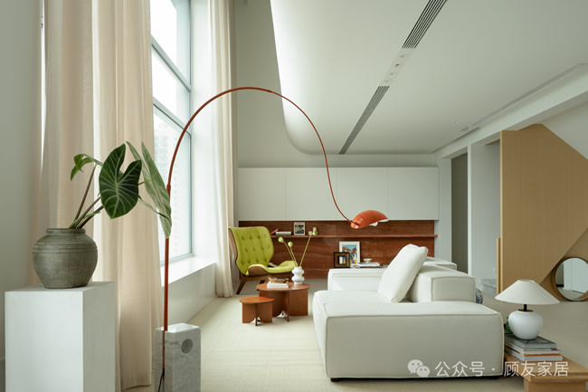 顧友木門 | 【顧友整木定制】260㎡弧形挑高橫廳+陽光落地窗，喚醒生活的松弛感