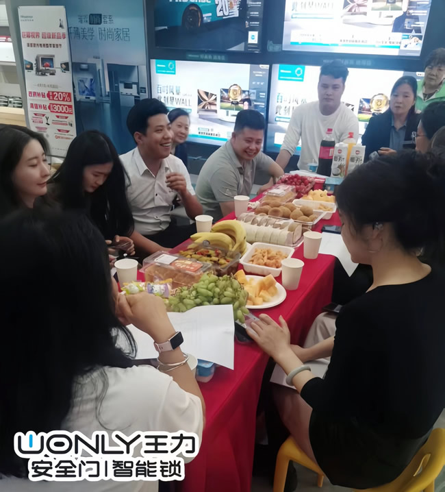 王力門業(yè) | 破局增長(zhǎng)！22天異業(yè)銷售18.9萬(wàn)！廣州番禺區(qū)經(jīng)銷商楊祚群的“聯(lián)盟爆破術(shù)”揭秘
