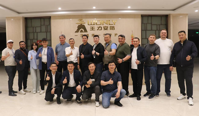王力門業(yè) | 哈薩克斯坦政府考察團(tuán)蒞臨王力深入考察