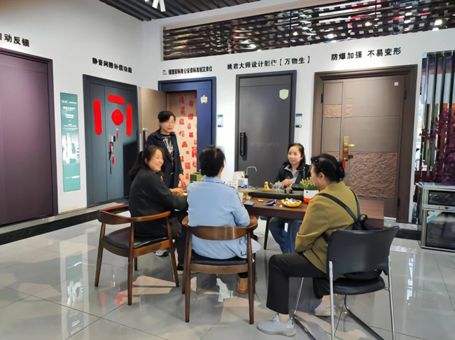 王力門業(yè) | 解碼西寧經(jīng)銷商朱總抖音直播轉(zhuǎn)化率86%的秘訣