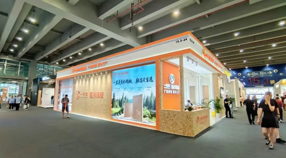 建博會(huì)迎來(lái)輕高定“材料黑馬”，一家美香杉精板直擊市場(chǎng)剛需