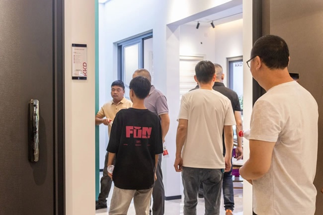 金凱德門業(yè)