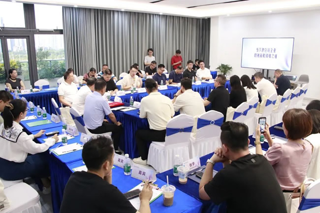 2025年輕高定市場怎么走，輕高定全案設(shè)計思享會給出了答案