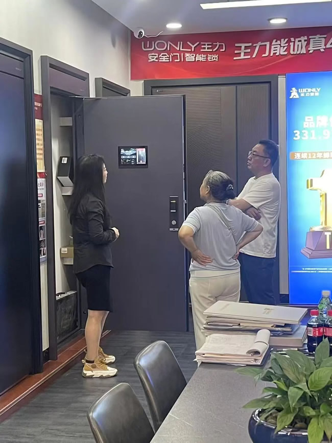 王力門業(yè) | 北京經(jīng)銷商馮總：家博會高效拓客，兩場簽單150+，月度業(yè)績提升超200%！