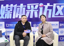 2023重慶門(mén)博會(huì)，中國(guó)木門(mén)網(wǎng)專(zhuān)訪品聯(lián)集成墻面李越